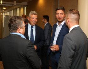 Petr Homolka- Wormelen Group, a.s. (28)