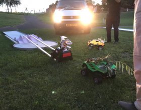 Týmové závody s „auťáky na míru“ (56)