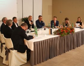 Kulatý stůl "Doporučení budoucímu premiérovi" (7)
