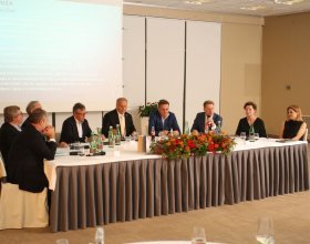 Kulatý stůl "Doporučení budoucímu premiérovi" (12)