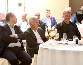Kulatý stůl "Doporučení budoucímu premiérovi" (44)