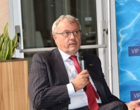 Vladimír Dlouhý, prezident Hospodářské komory ČR (32)