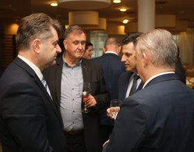 J.E. Jevhen Perebyjnis (38)