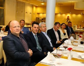 Tomasz Wiatrak, předseda představenstva a generální ředitel Orlen Unipetrol (79)