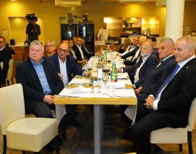 Tomasz Wiatrak, předseda představenstva a generální ředitel Orlen Unipetrol (91)
