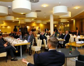 Tomasz Wiatrak, předseda představenstva a generální ředitel Orlen Unipetrol (97)