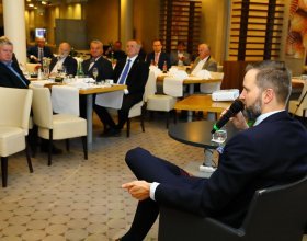 Tomasz Wiatrak, předseda představenstva a generální ředitel Orlen Unipetrol (98)
